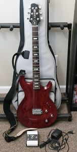 Line 6 Variax 700 tremolo Electric Guitar
