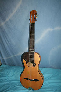 AKKUSTIKGITARRE,GITARRE,SPIELBEREIT,HANDARBEIT,EIGENBAU