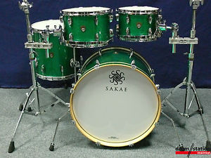 Sakae Trilogy Shellset in "Green Sparkle"  -  20,10,12,14"