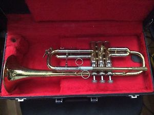 $ALE ! VERY EARLY ELKHART #32xxx Bach 236 Bell C/D Stradivarius Trumpet & Case