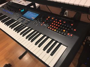 Yamaha Montage 6 61 note perfomance synthesizer