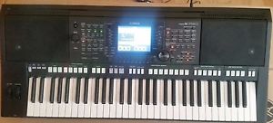 yamaha psr s750, slightly used