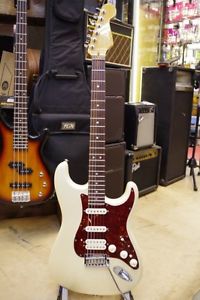 FENDER/USA AMERICAN DELUXE N3 HSS White w/hard case Free shipping Guiter #F264
