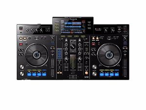 Pioneer XDJ-RX Digital DJ Controller with Deck Saver and One Year Warranty