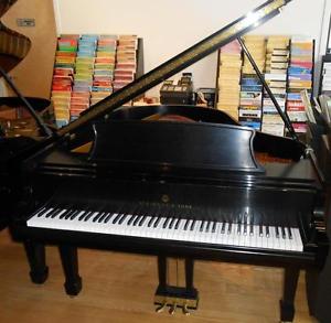 Steinway M, Baby Grand Piano  Satin Ebony Circa 2001