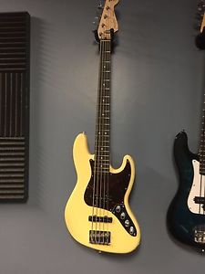 Fender MIM Deluxe Jazz bass 5 string