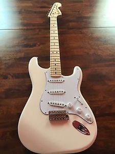 Fender Classic Series '70s Stratocaster Olympic White