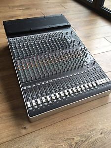 Mackie 1640i Mixer / Desk / Audio Interface