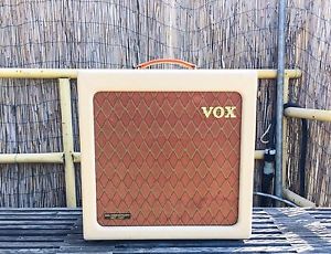 VOX AC15H1TV