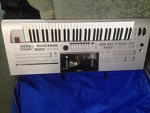 Yamaha Tyros 4 keyboard