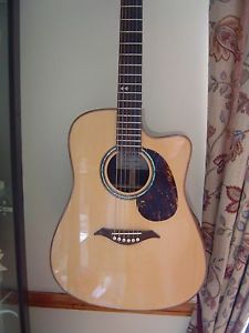 TURNER 80CE ELECTRO ACOUSTIC DREADNOUGHT GUITAR