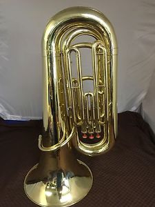 Yamaha YBB-104 Concert/Marching Bb 3/4 size Tuba w/detachable lead pipe