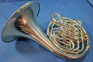 Holton Farkas H-179 Professional Double French Horn w/Case and Mouthpiece