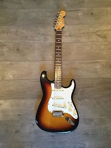 Fender Stratocaster 1984 3-Tone Sunburst