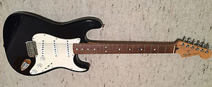Fender Standard Stratocaster RW Black Made in Mexico