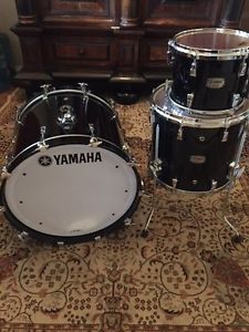 Yamaha 3 piece Absolute Hybrid Maple 20/10/14 Piano Black