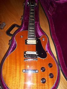 HAGSTROM SWEDEN ELECTRIC LES PAUL MODEL WITH CASE  RARE FIND
