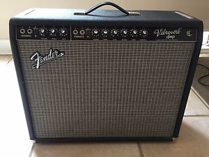 Fender '64 Vibroverb Custom Reissue Guitar Amplifier Excellent Condition