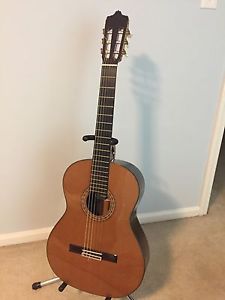 Alhambra Classical Guitar Luthier Rio Brazilian Rosewood. Mint!!!!