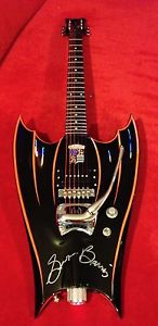 Hallmark WINGBAT BATMAN guitar! Signed by Adam West, George Barris, Burt Ward