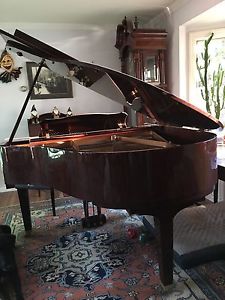 Yamaha Baby Grand Disklavier Piano, Mahoney Finish, in exceptional condition.