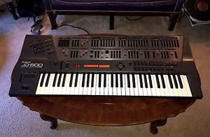 Roland JD-800 Mega Synthesizer - Jupiter Heritage - Modern Stability