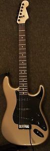 Stratocaster Warmouth Firemist Gold top of the line parts
