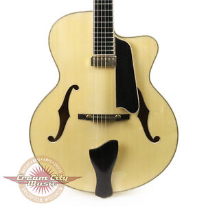 Brand New Eastman AR905CE-BD Archtop Electric Guitar in Blonde with Case