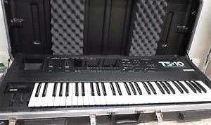 Ensoniq TS-10 Keyboard Synthesizer   (57899-5  JRO )