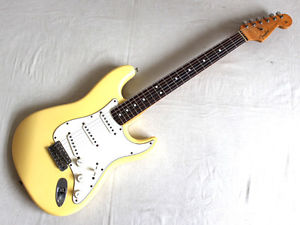 Fender ST-62 VINTAGE VWH Used FREE Shipping w/ Hard case