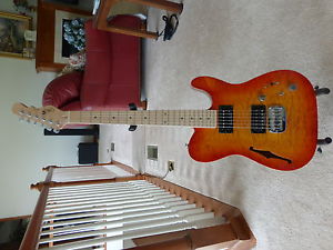 G&L USA ASAT Custom Deluxe Semi-hollowbody Electric Guitar in Pristine Condition