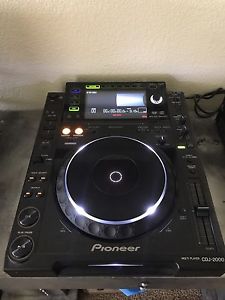 Pioneer CDJ-2000 DJ Turntable PAIR