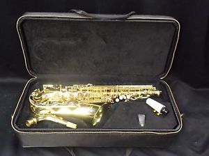 Yamaha YAS-52 Alto Sax - Excellent Condition
