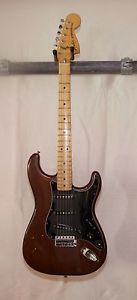 fender stratocaster 1977 (TBC) Mocha