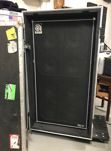 AMPEG SVT810E Bass Cabinet with Road Case