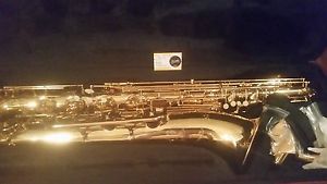 Sax baritono Alysée nuovo comprato un mese fa e mai usato.