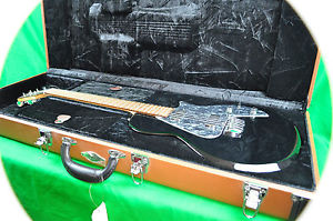 TAYLOR  SB-1 ELECTRIC GUITAR AND CASE BLACK