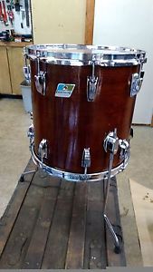 70s vintage 14x14 floor tom  natural wood finish blue and olive badge