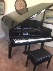 Yamaha C3  Piano, 5.5 Medium Grand in Excellent condition, serial # B2013034