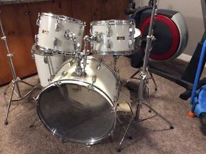 Vintage Pearl Drumset