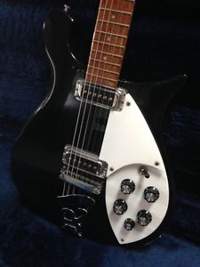 Rickenbacker 610 in Jetglo with original case Beautiful Condition! Rare guitar