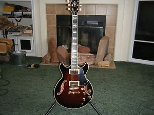 Ibanez Artstar AM205 Prestige 2015 AV Semi Hollow body Guitar