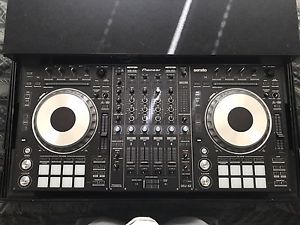 Pioneer DDJ-SZ DJ Controller w/ Odyssey Case & Gemini GX250 Powered Speaker