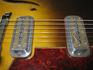 HARMONY H74 1962 ALL ORIGINAL WITH ORIGINAL CASE