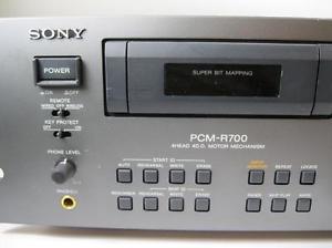 2X SONY PCM-R700 Digital Audio Tape DAT Player Recorder Decks 0128 0961 DH