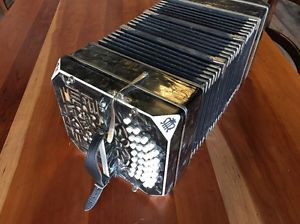 Alfred Arnold Einheits Bandoneon 144 tones