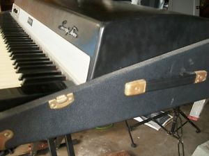 1978 Fender Rhodes Seventy Three 73 key Stage piano