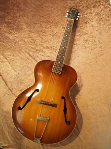 Gibson Late1930s   Early1940s-made L-50 Used  w/ Hard case