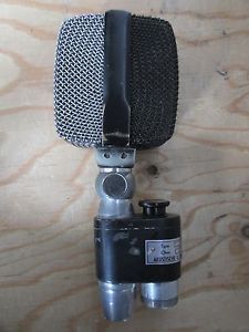 AKG D20 vintage dynamic microphone