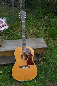 1968 Gibson B-25 Natural Acoustic Guitar with original Case